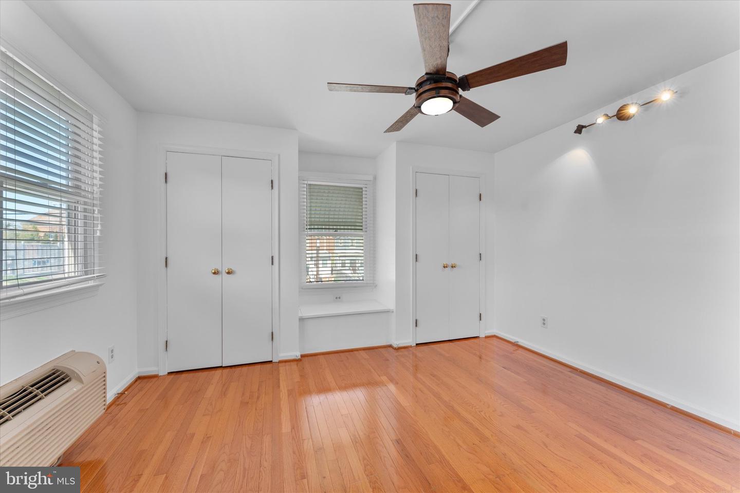 733 S FAYETTE ST, ALEXANDRIA, Virginia 22314, 3 Bedrooms Bedrooms, ,2 BathroomsBathrooms,Residential,For sale,733 S FAYETTE ST,VAAX2043080 MLS # VAAX2043080