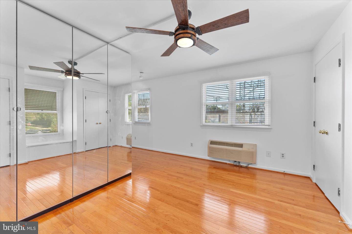 733 S FAYETTE ST, ALEXANDRIA, Virginia 22314, 3 Bedrooms Bedrooms, ,2 BathroomsBathrooms,Residential,For sale,733 S FAYETTE ST,VAAX2043080 MLS # VAAX2043080