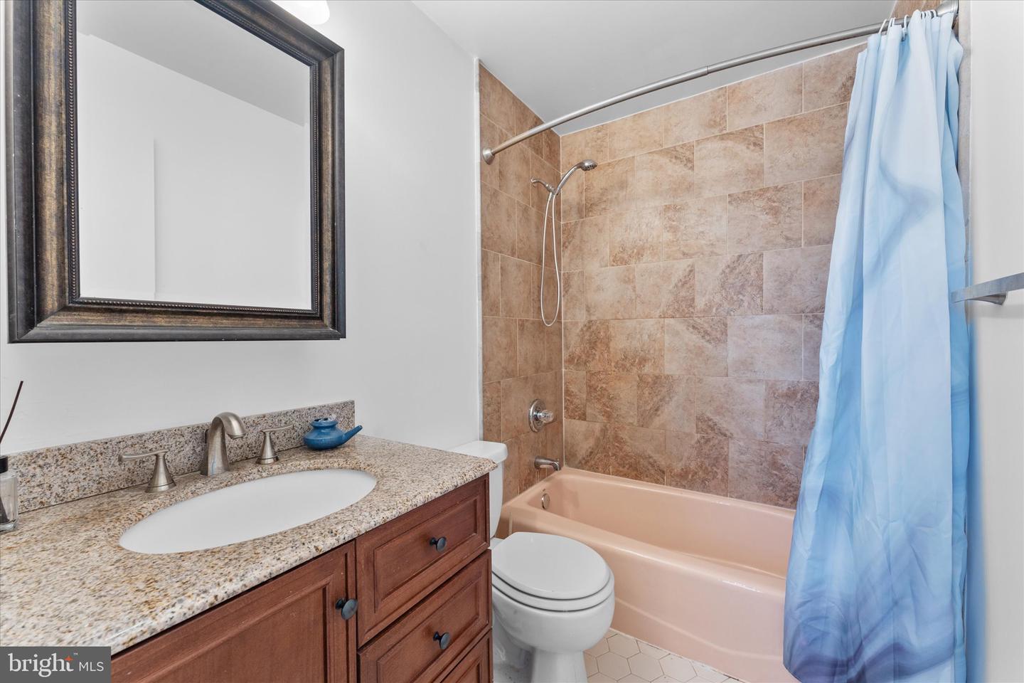 733 S FAYETTE ST, ALEXANDRIA, Virginia 22314, 3 Bedrooms Bedrooms, ,2 BathroomsBathrooms,Residential,For sale,733 S FAYETTE ST,VAAX2043080 MLS # VAAX2043080