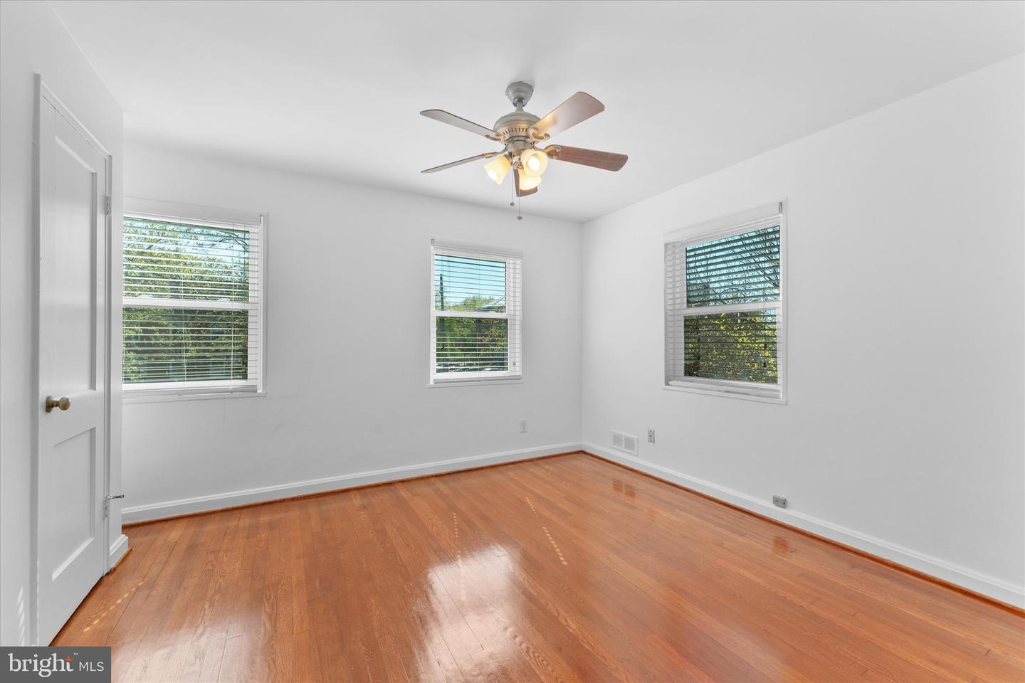 733 S FAYETTE ST, ALEXANDRIA, Virginia 22314, 3 Bedrooms Bedrooms, ,2 BathroomsBathrooms,Residential,For sale,733 S FAYETTE ST,VAAX2043080 MLS # VAAX2043080