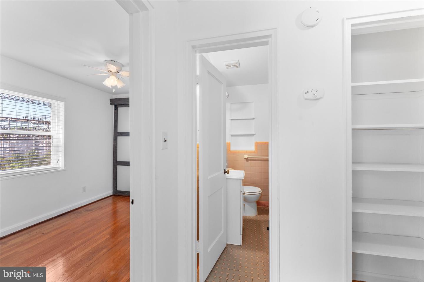 733 S FAYETTE ST, ALEXANDRIA, Virginia 22314, 3 Bedrooms Bedrooms, ,2 BathroomsBathrooms,Residential,For sale,733 S FAYETTE ST,VAAX2043080 MLS # VAAX2043080
