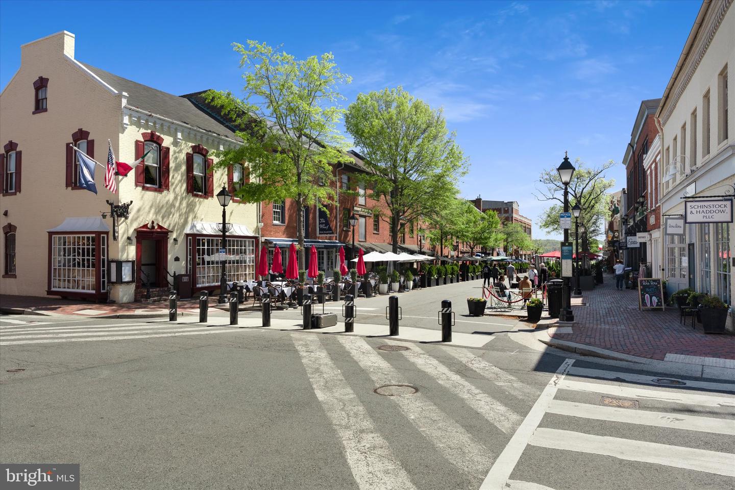 733 S FAYETTE ST, ALEXANDRIA, Virginia 22314, 3 Bedrooms Bedrooms, ,2 BathroomsBathrooms,Residential,For sale,733 S FAYETTE ST,VAAX2043080 MLS # VAAX2043080