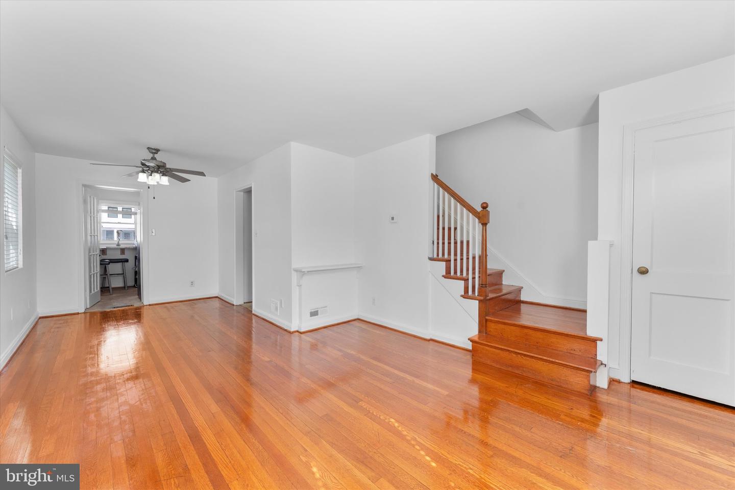 733 S FAYETTE ST, ALEXANDRIA, Virginia 22314, 3 Bedrooms Bedrooms, ,2 BathroomsBathrooms,Residential,For sale,733 S FAYETTE ST,VAAX2043080 MLS # VAAX2043080