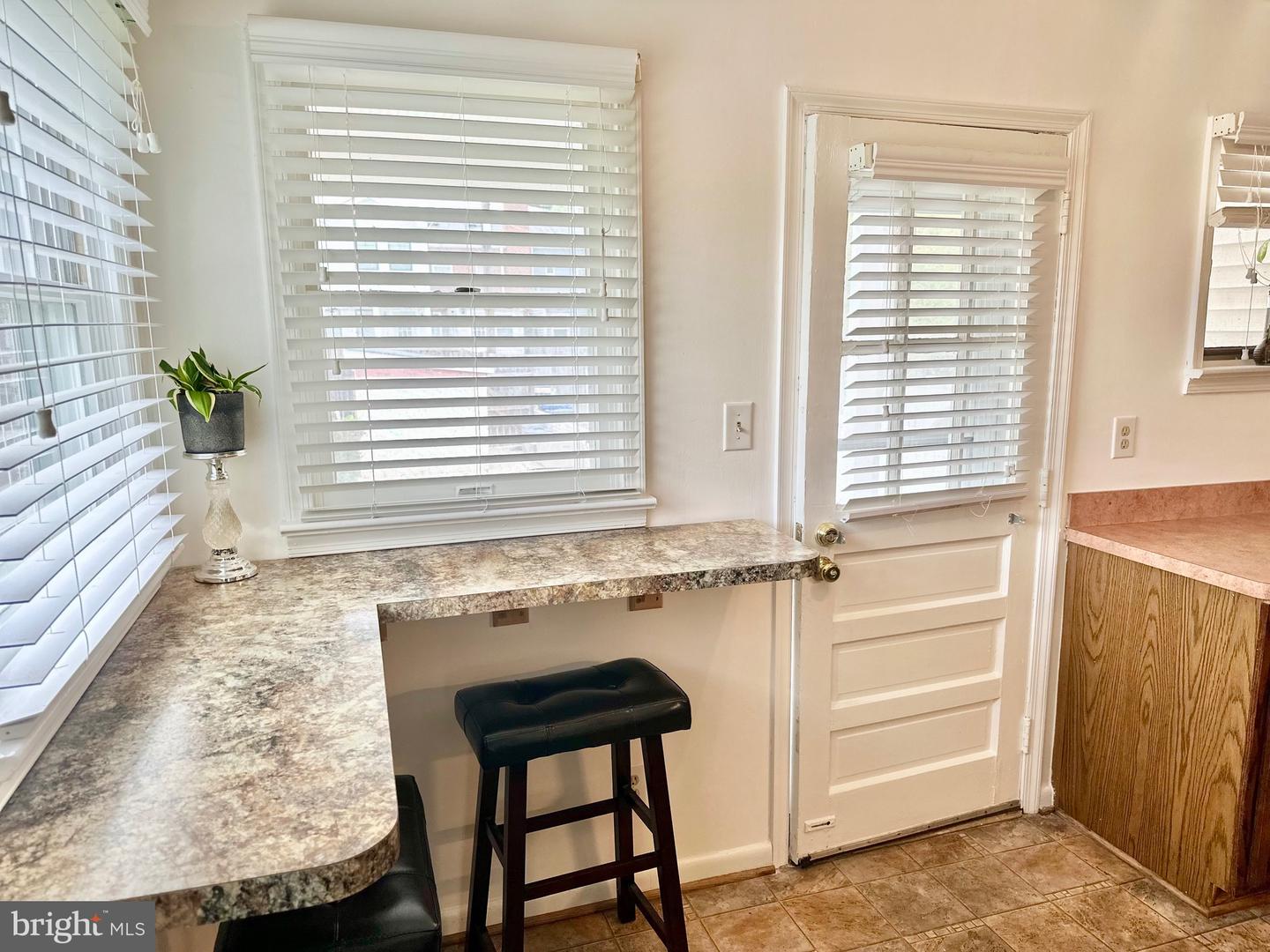 733 S FAYETTE ST, ALEXANDRIA, Virginia 22314, 3 Bedrooms Bedrooms, ,2 BathroomsBathrooms,Residential,For sale,733 S FAYETTE ST,VAAX2043080 MLS # VAAX2043080
