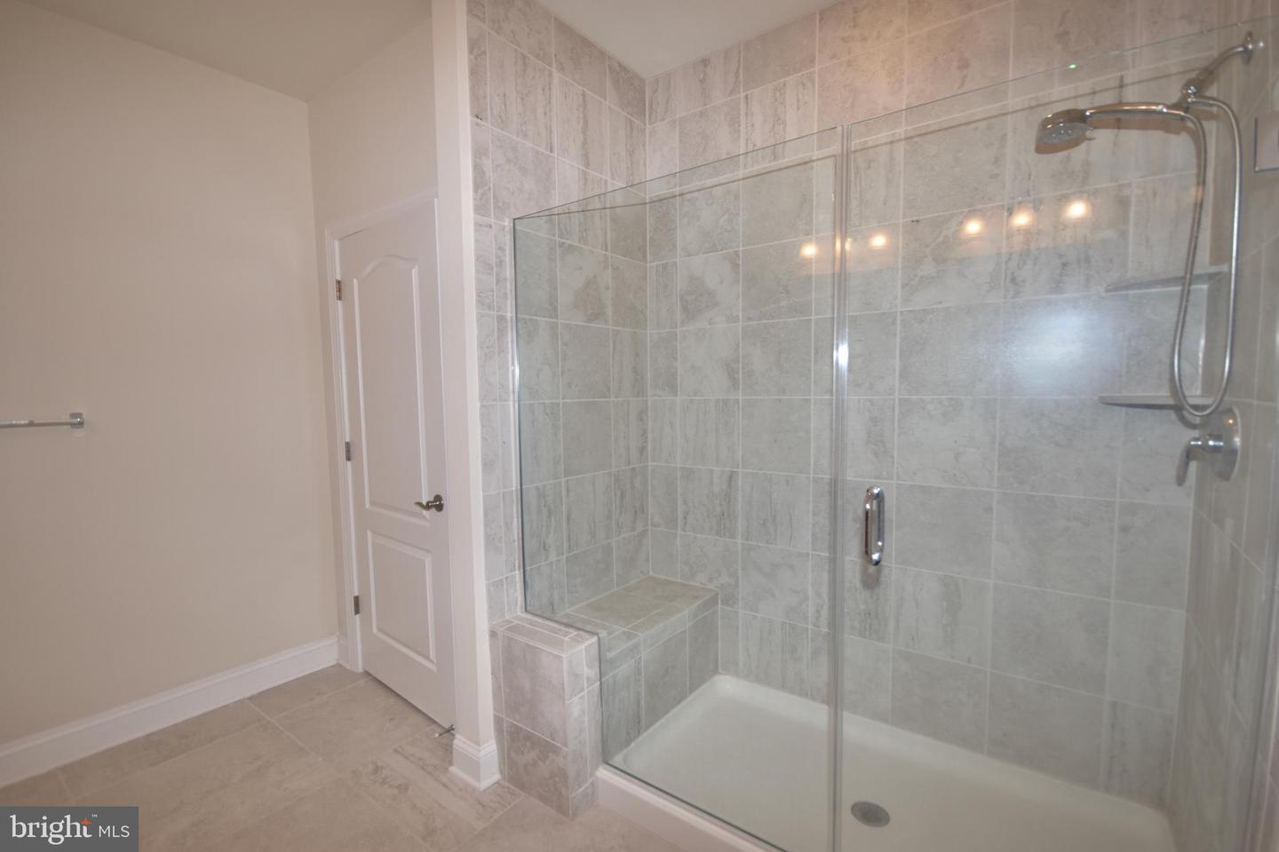 15130 HEATHER MILL LN #102, HAYMARKET, Virginia 20169, 2 Bedrooms Bedrooms, ,2 BathroomsBathrooms,Residential,For sale,15130 HEATHER MILL LN #102,VAPW2090502 MLS # VAPW2090502