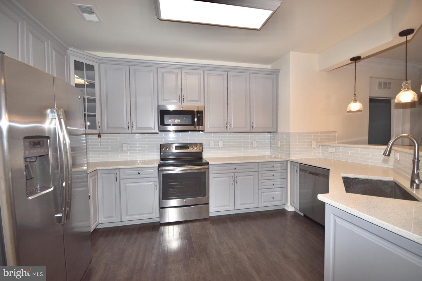 15130 HEATHER MILL LN #102, HAYMARKET, Virginia 20169, 2 Bedrooms Bedrooms, ,2 BathroomsBathrooms,Residential,For sale,15130 HEATHER MILL LN #102,VAPW2090502 MLS # VAPW2090502