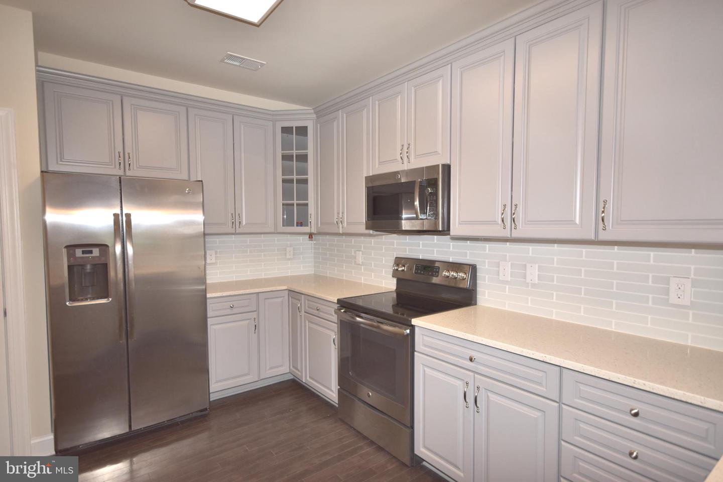 15130 HEATHER MILL LN #102, HAYMARKET, Virginia 20169, 2 Bedrooms Bedrooms, ,2 BathroomsBathrooms,Residential,For sale,15130 HEATHER MILL LN #102,VAPW2090502 MLS # VAPW2090502
