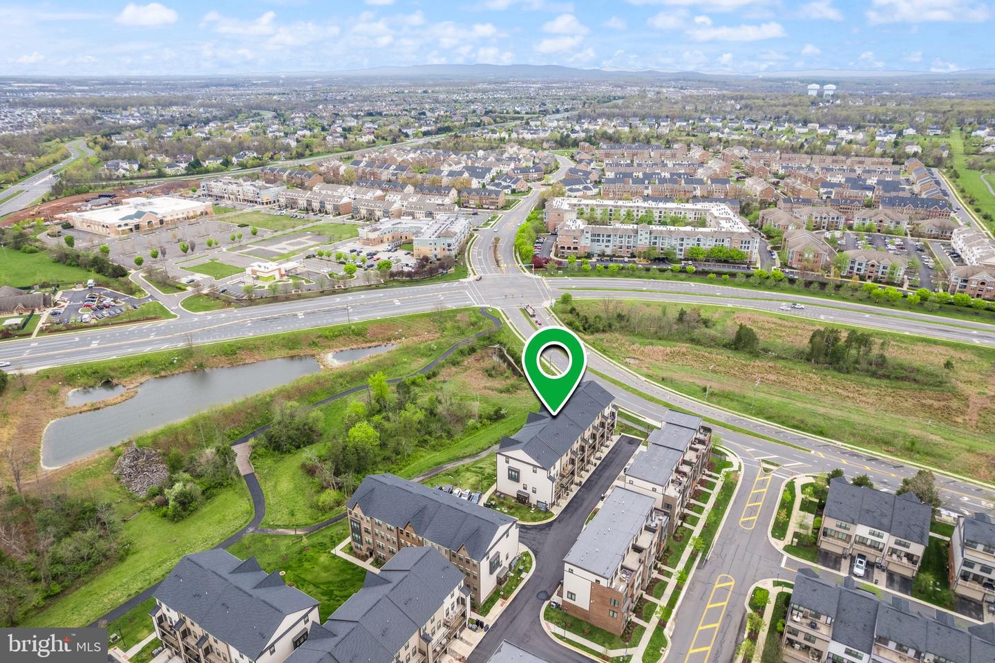 43361 RADFORD DIVIDE TER, ASHBURN, Virginia 20148, 3 Bedrooms Bedrooms, ,2 BathroomsBathrooms,Residential,For sale,43361 RADFORD DIVIDE TER,VALO2092280 MLS # VALO2092280