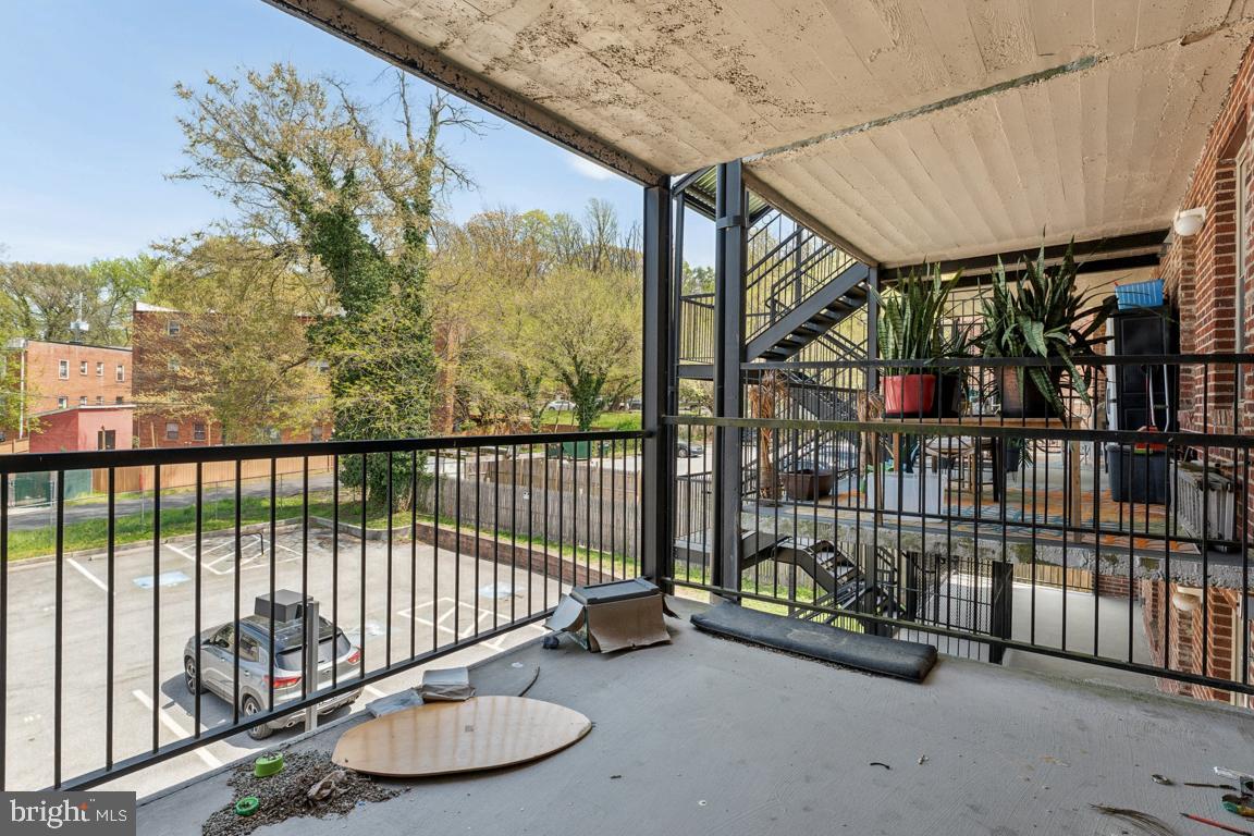 1712 W ST SE #18, WASHINGTON, District Of Columbia 20020, 2 Bedrooms Bedrooms, ,2 BathroomsBathrooms,Residential,For sale,1712 W ST SE #18,DCDC2193548 MLS # DCDC2193548