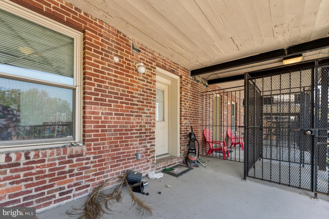 1712 W ST SE #18, WASHINGTON, District Of Columbia 20020, 2 Bedrooms Bedrooms, ,2 BathroomsBathrooms,Residential,For sale,1712 W ST SE #18,DCDC2193548 MLS # DCDC2193548