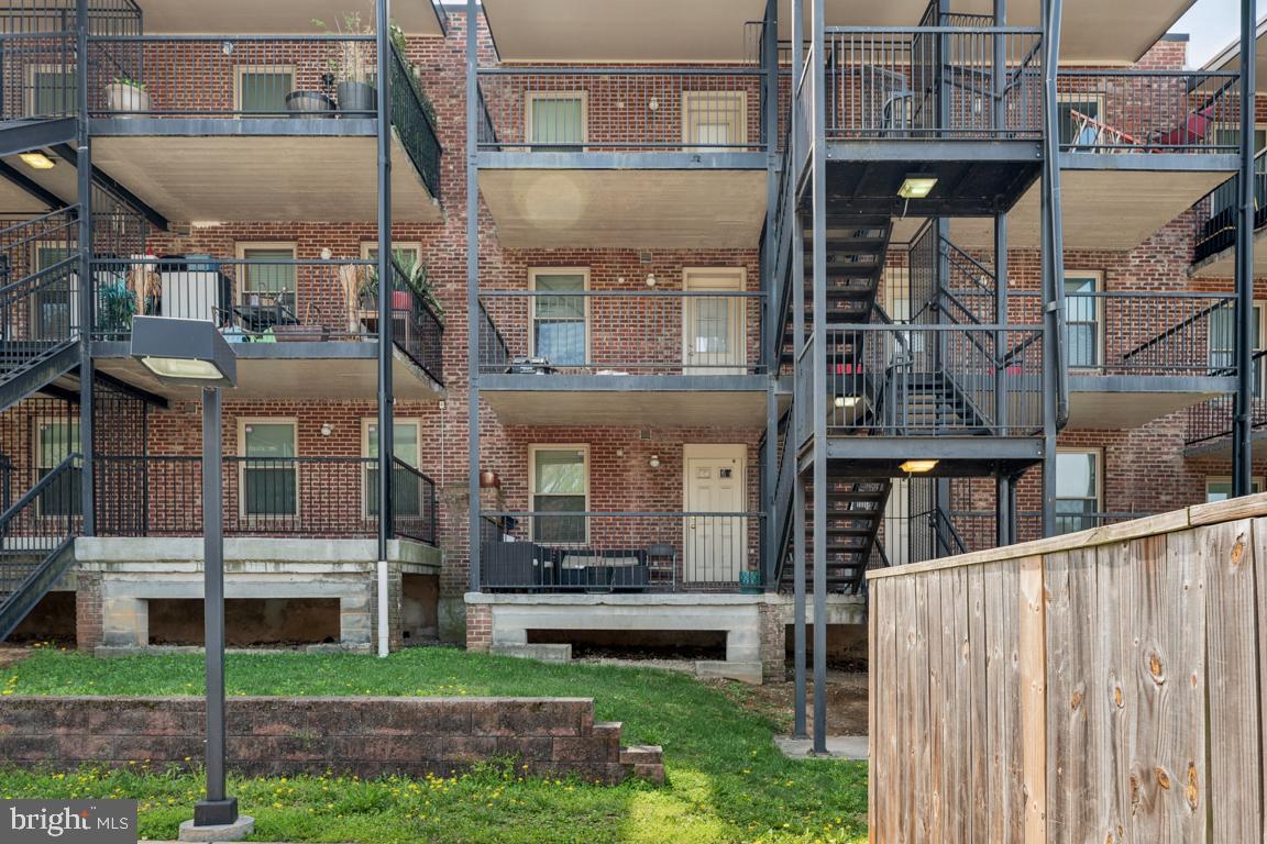 1712 W ST SE #18, WASHINGTON, District Of Columbia 20020, 2 Bedrooms Bedrooms, ,2 BathroomsBathrooms,Residential,For sale,1712 W ST SE #18,DCDC2193548 MLS # DCDC2193548