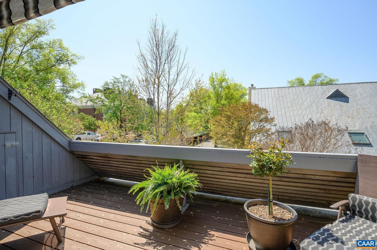 303 NW 2ND ST #B, CHARLOTTESVILLE, Virginia 22902, 2 Bedrooms Bedrooms, ,2 BathroomsBathrooms,Residential,For sale,303 NW 2ND ST #B,662823 MLS # 662823