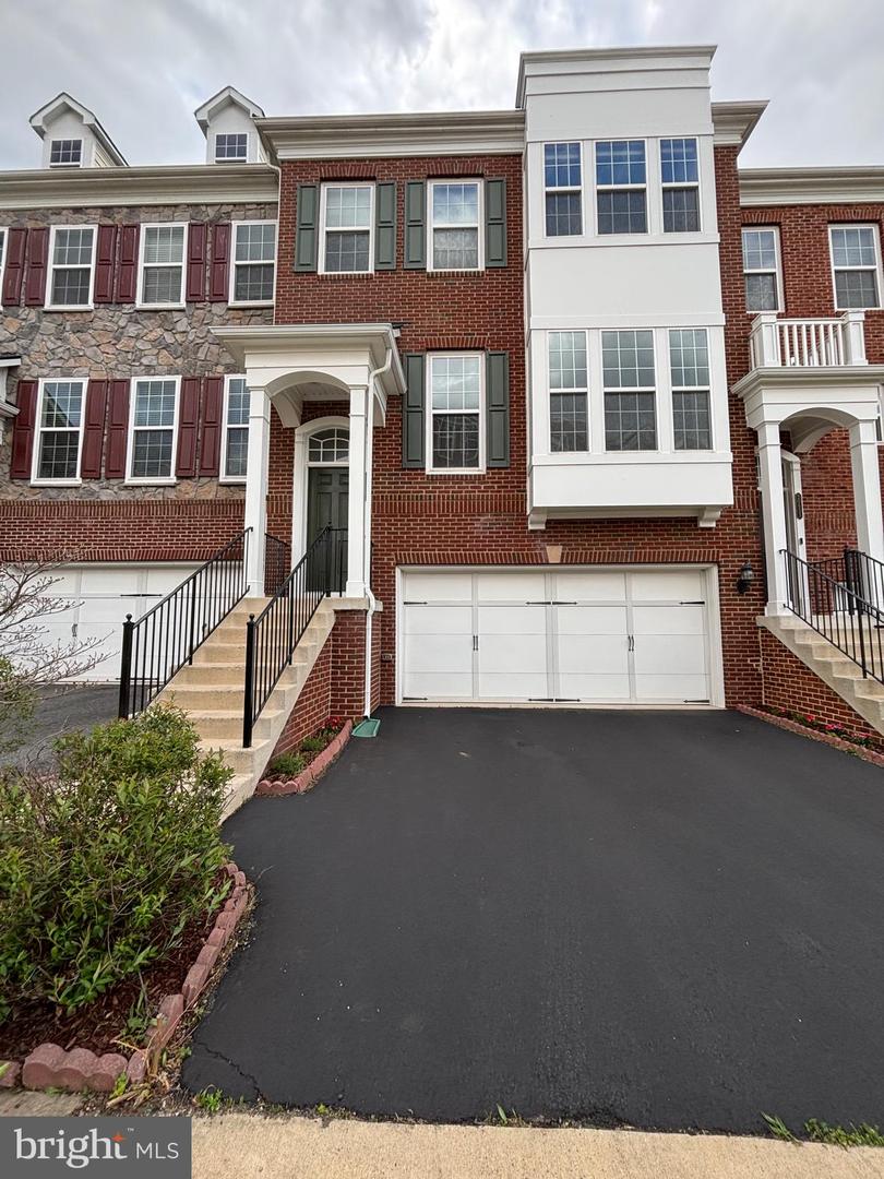 20657 ERSKINE TER, ASHBURN, Virginia 20147, 4 Bedrooms Bedrooms, ,3 BathroomsBathrooms,Residential,For sale,20657 ERSKINE TER,VALO2093936 MLS # VALO2093936