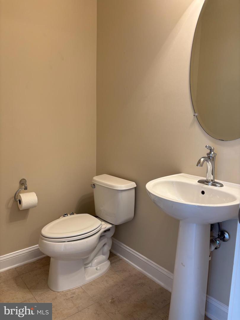 20657 ERSKINE TER, ASHBURN, Virginia 20147, 4 Bedrooms Bedrooms, ,3 BathroomsBathrooms,Residential,For sale,20657 ERSKINE TER,VALO2093936 MLS # VALO2093936