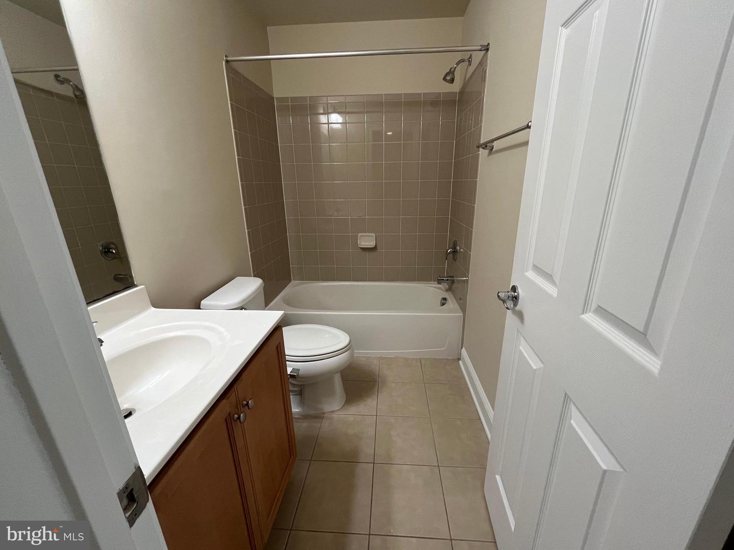 20657 ERSKINE TER, ASHBURN, Virginia 20147, 4 Bedrooms Bedrooms, ,3 BathroomsBathrooms,Residential,For sale,20657 ERSKINE TER,VALO2093936 MLS # VALO2093936