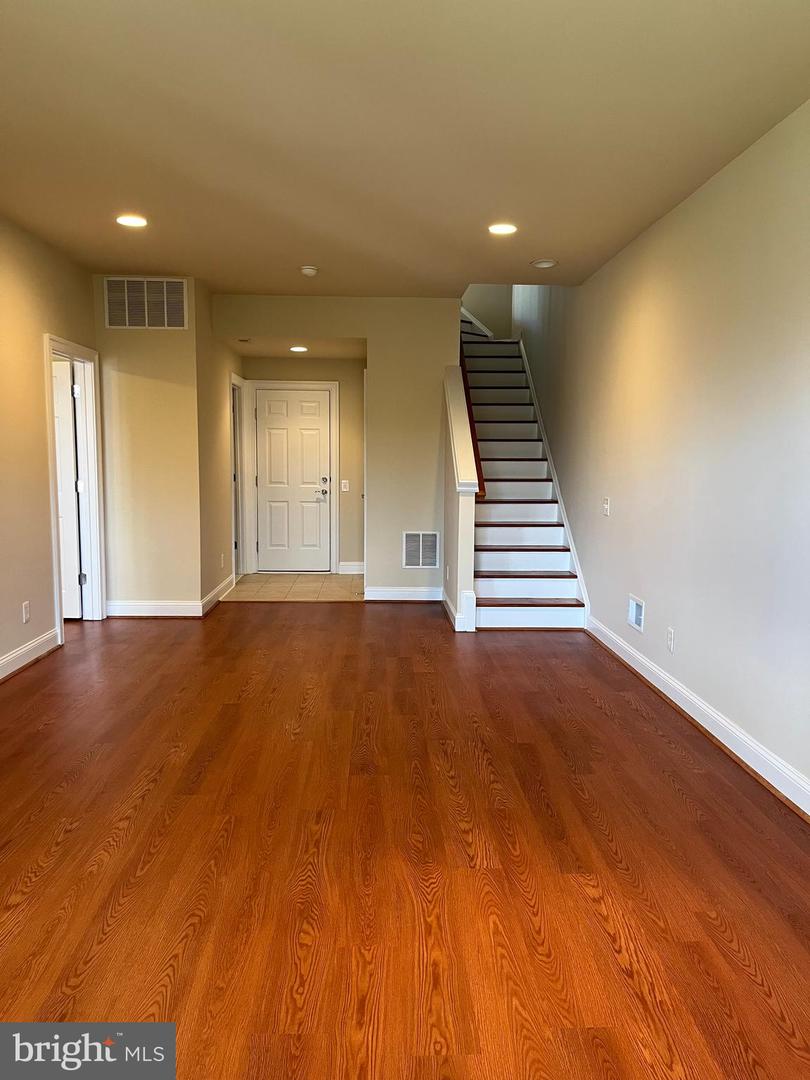 20657 ERSKINE TER, ASHBURN, Virginia 20147, 4 Bedrooms Bedrooms, ,3 BathroomsBathrooms,Residential,For sale,20657 ERSKINE TER,VALO2093936 MLS # VALO2093936