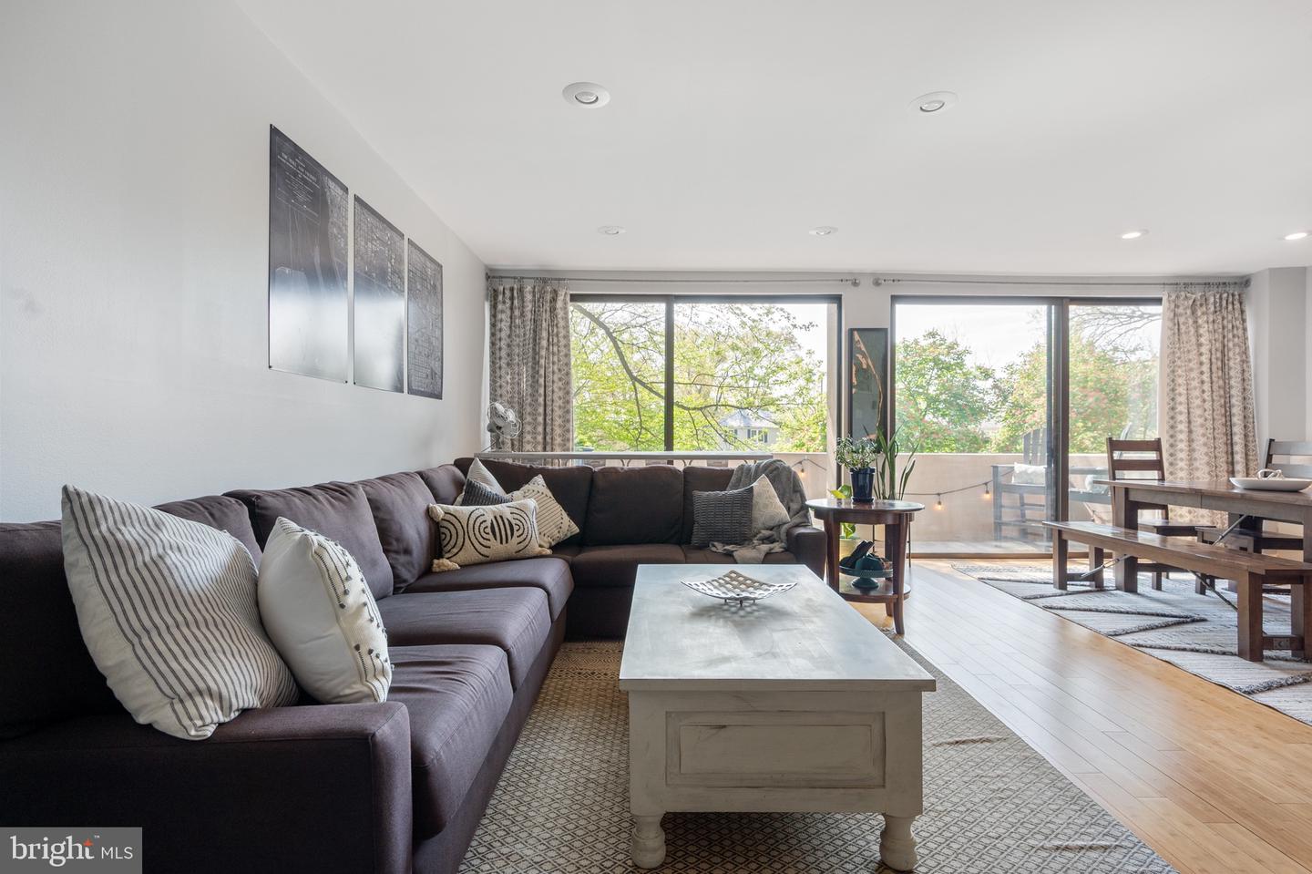 4141 N HENDERSON RD #127, ARLINGTON, Virginia 22203, 1 Bedroom Bedrooms, ,1 BathroomBathrooms,Residential,For sale,4141 N HENDERSON RD #127,VAAR2056076 MLS # VAAR2056076