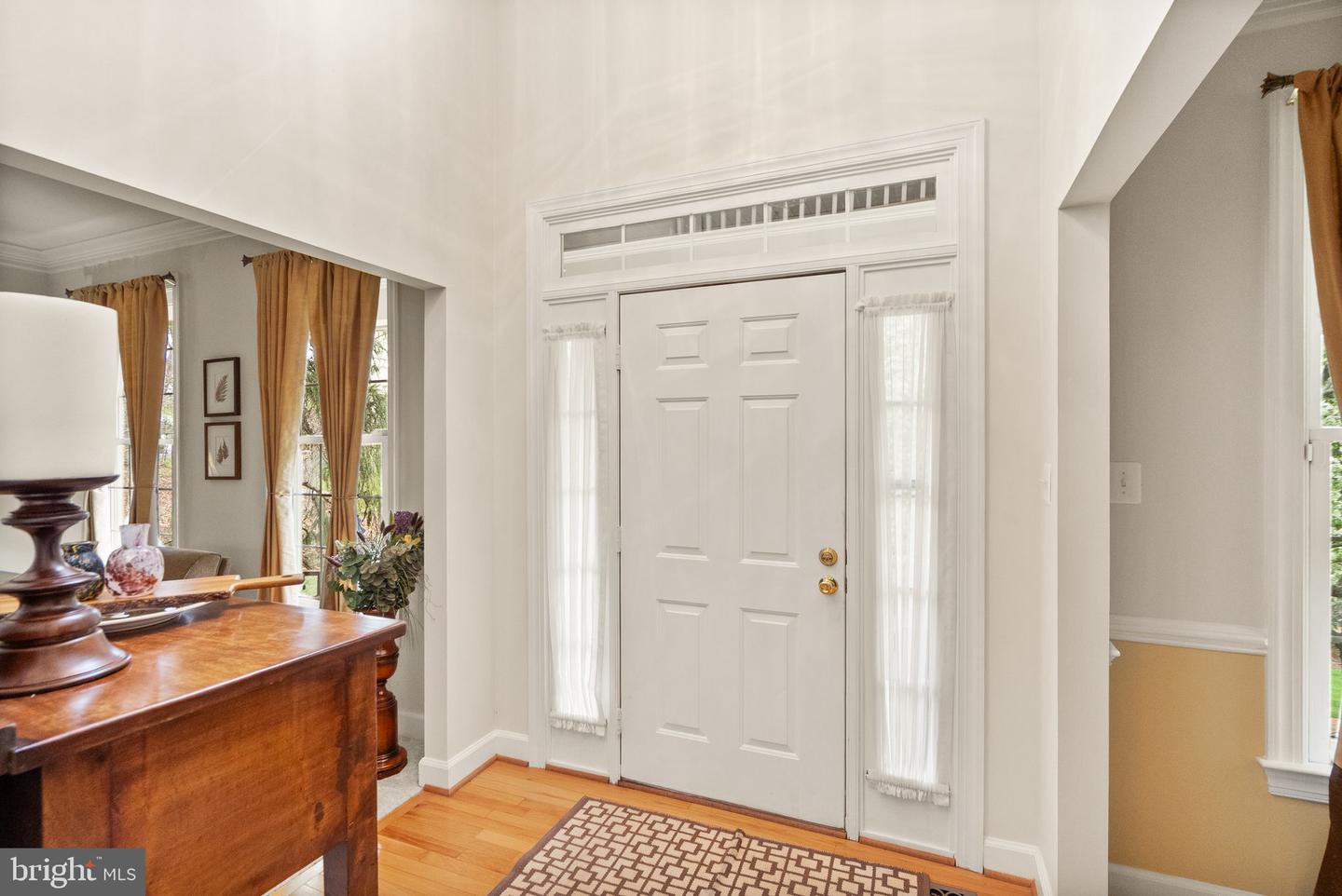 11820 POPES HEAD RD, FAIRFAX, Virginia 22030, 5 Bedrooms Bedrooms, ,4 BathroomsBathrooms,Residential,For sale,11820 POPES HEAD RD,VAFX2234476 MLS # VAFX2234476