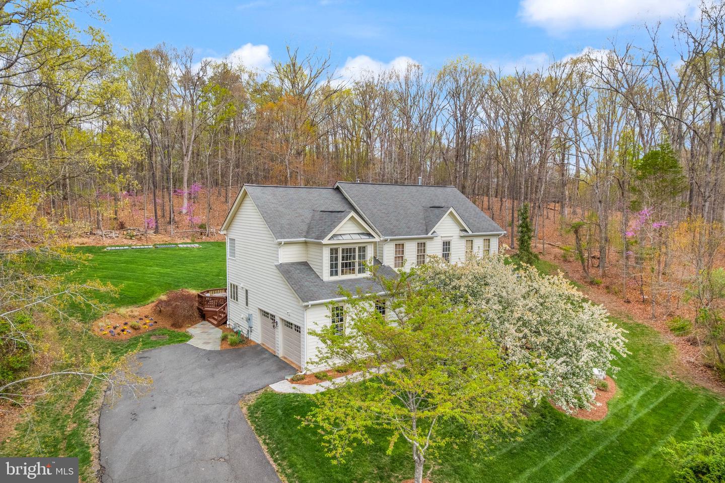 11820 POPES HEAD RD, FAIRFAX, Virginia 22030, 5 Bedrooms Bedrooms, ,4 BathroomsBathrooms,Residential,For sale,11820 POPES HEAD RD,VAFX2234476 MLS # VAFX2234476