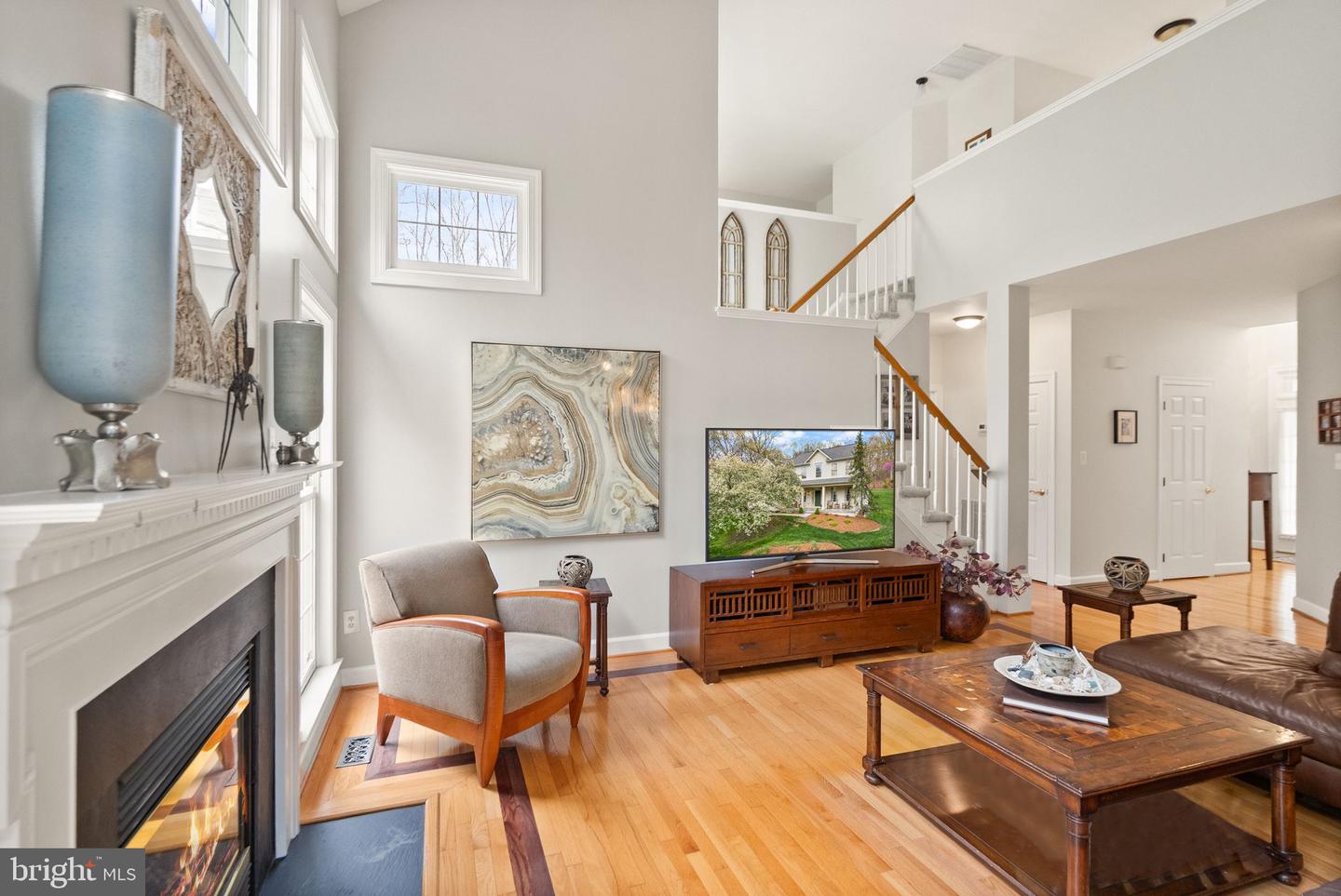 11820 POPES HEAD RD, FAIRFAX, Virginia 22030, 5 Bedrooms Bedrooms, ,4 BathroomsBathrooms,Residential,For sale,11820 POPES HEAD RD,VAFX2234476 MLS # VAFX2234476