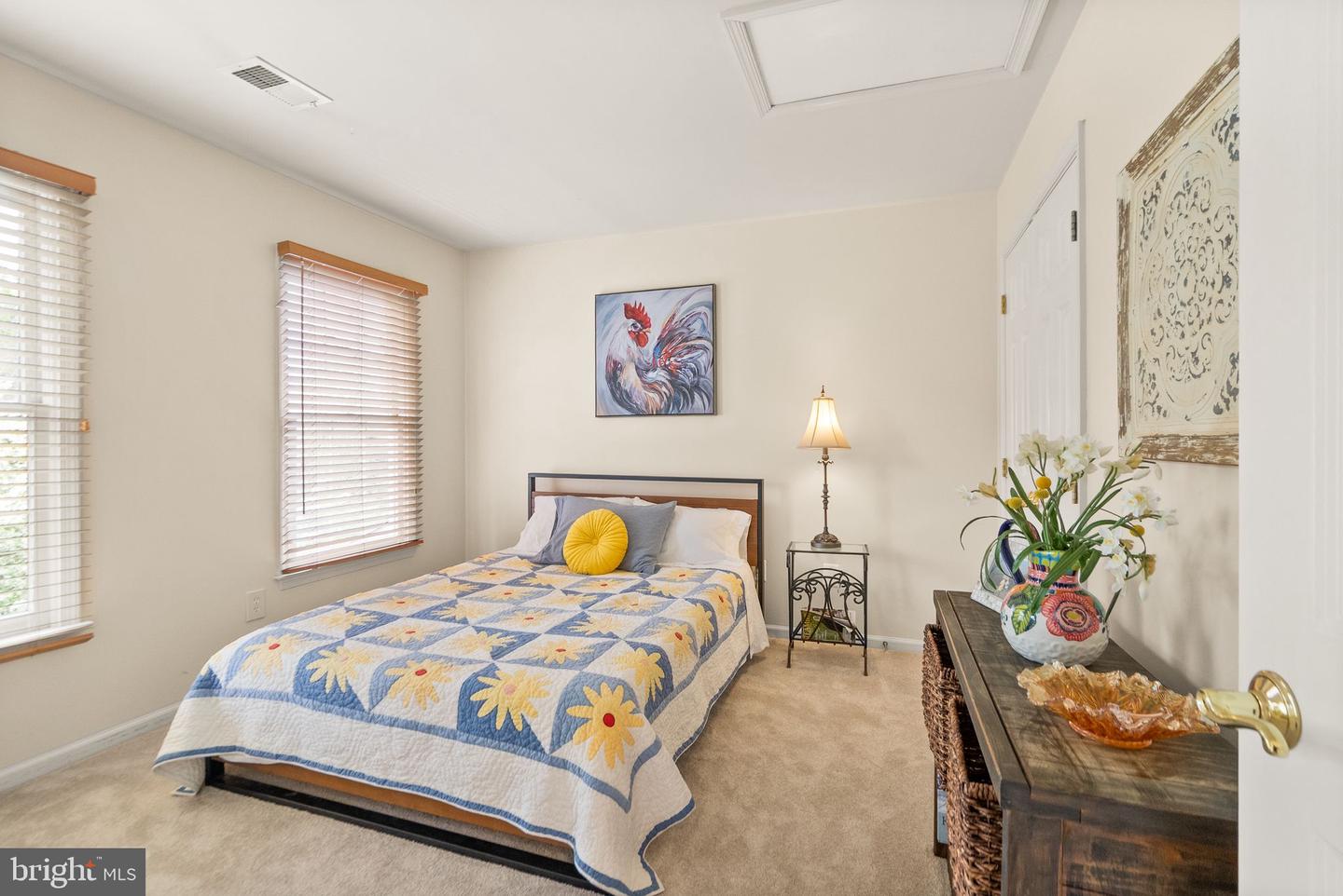 11820 POPES HEAD RD, FAIRFAX, Virginia 22030, 5 Bedrooms Bedrooms, ,4 BathroomsBathrooms,Residential,For sale,11820 POPES HEAD RD,VAFX2234476 MLS # VAFX2234476