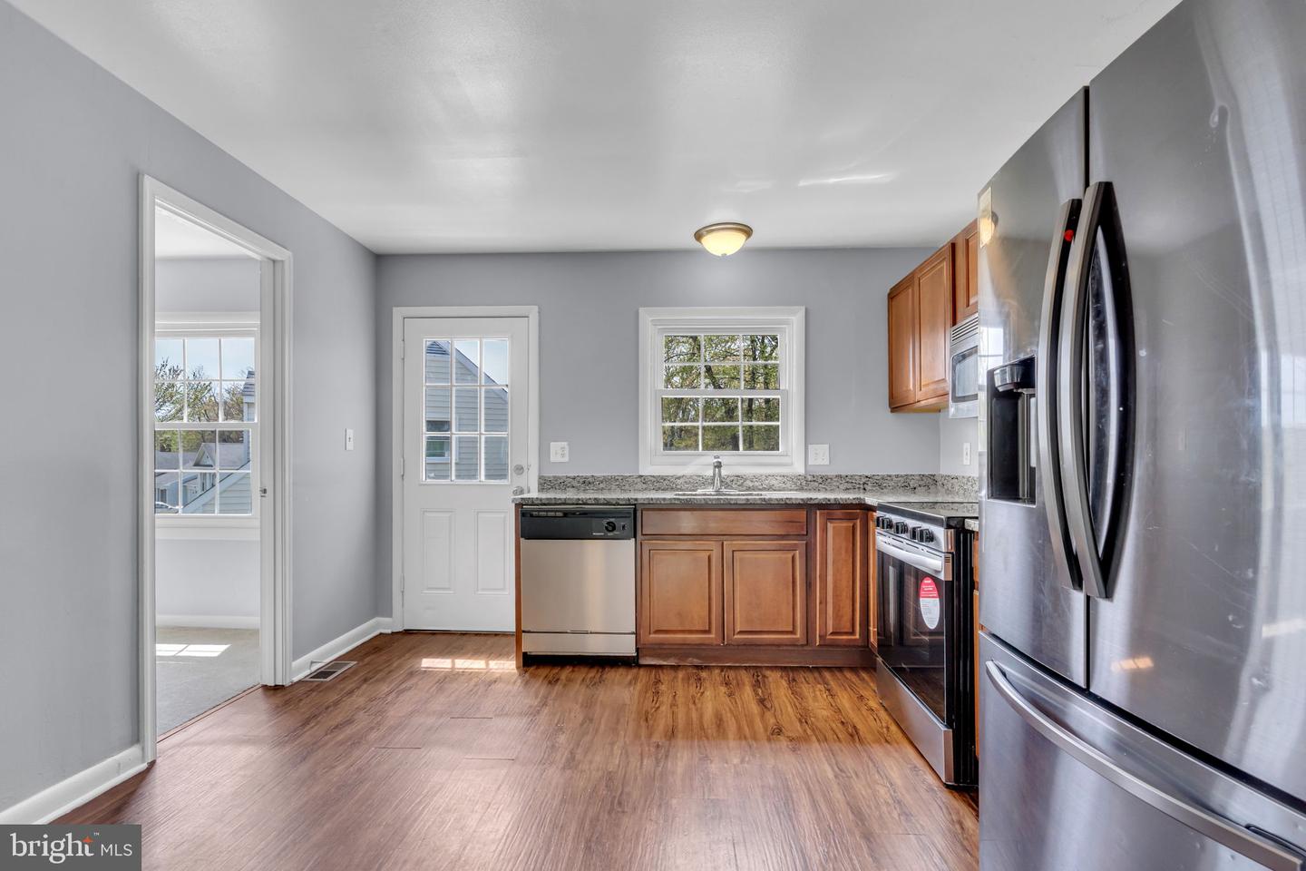 1243 SUMMERFIELD DR, HERNDON, Virginia 20170, 5 Bedrooms Bedrooms, ,3 BathroomsBathrooms,Residential,For sale,1243 SUMMERFIELD DR,VAFX2234512 MLS # VAFX2234512