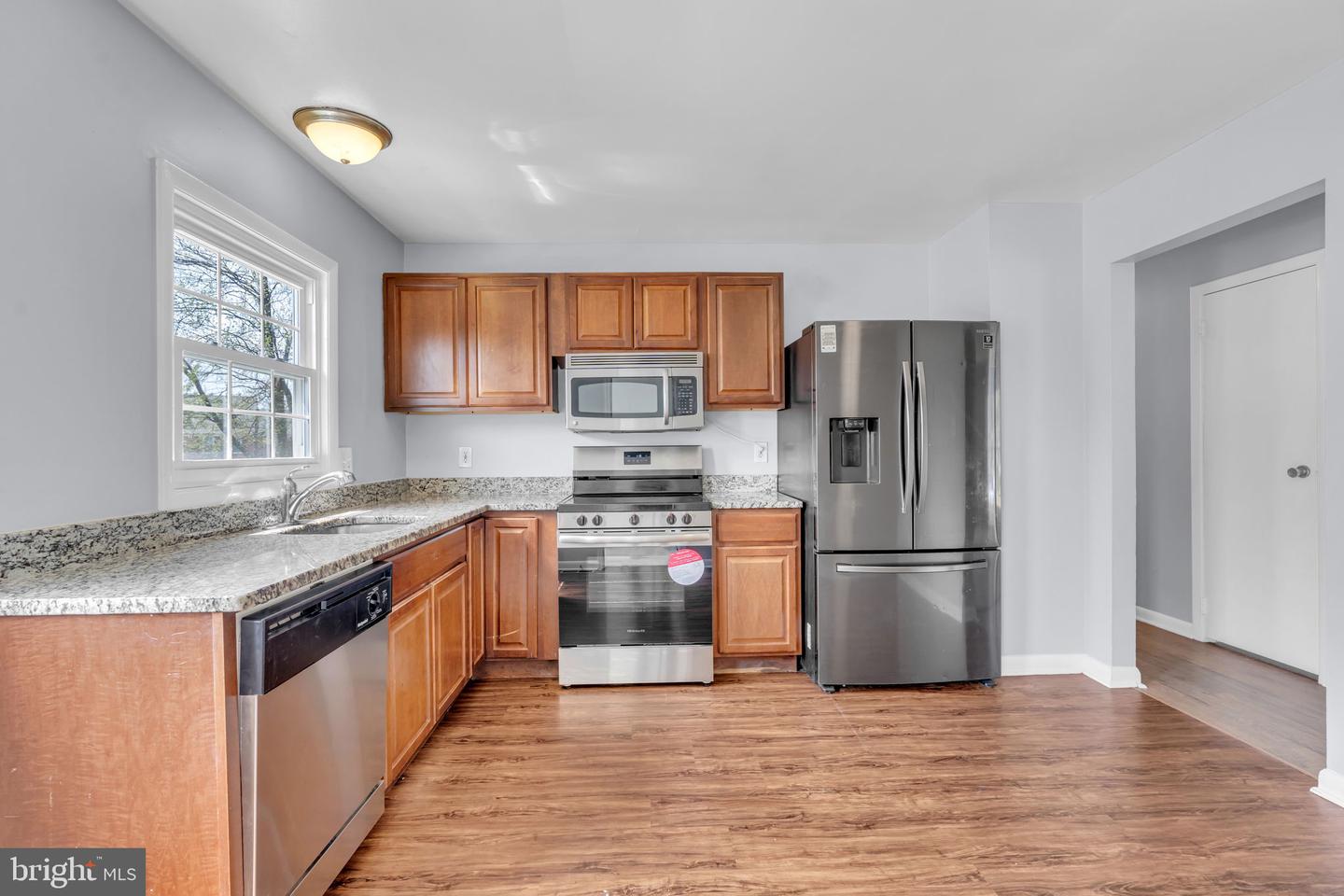 1243 SUMMERFIELD DR, HERNDON, Virginia 20170, 5 Bedrooms Bedrooms, ,3 BathroomsBathrooms,Residential,For sale,1243 SUMMERFIELD DR,VAFX2234512 MLS # VAFX2234512