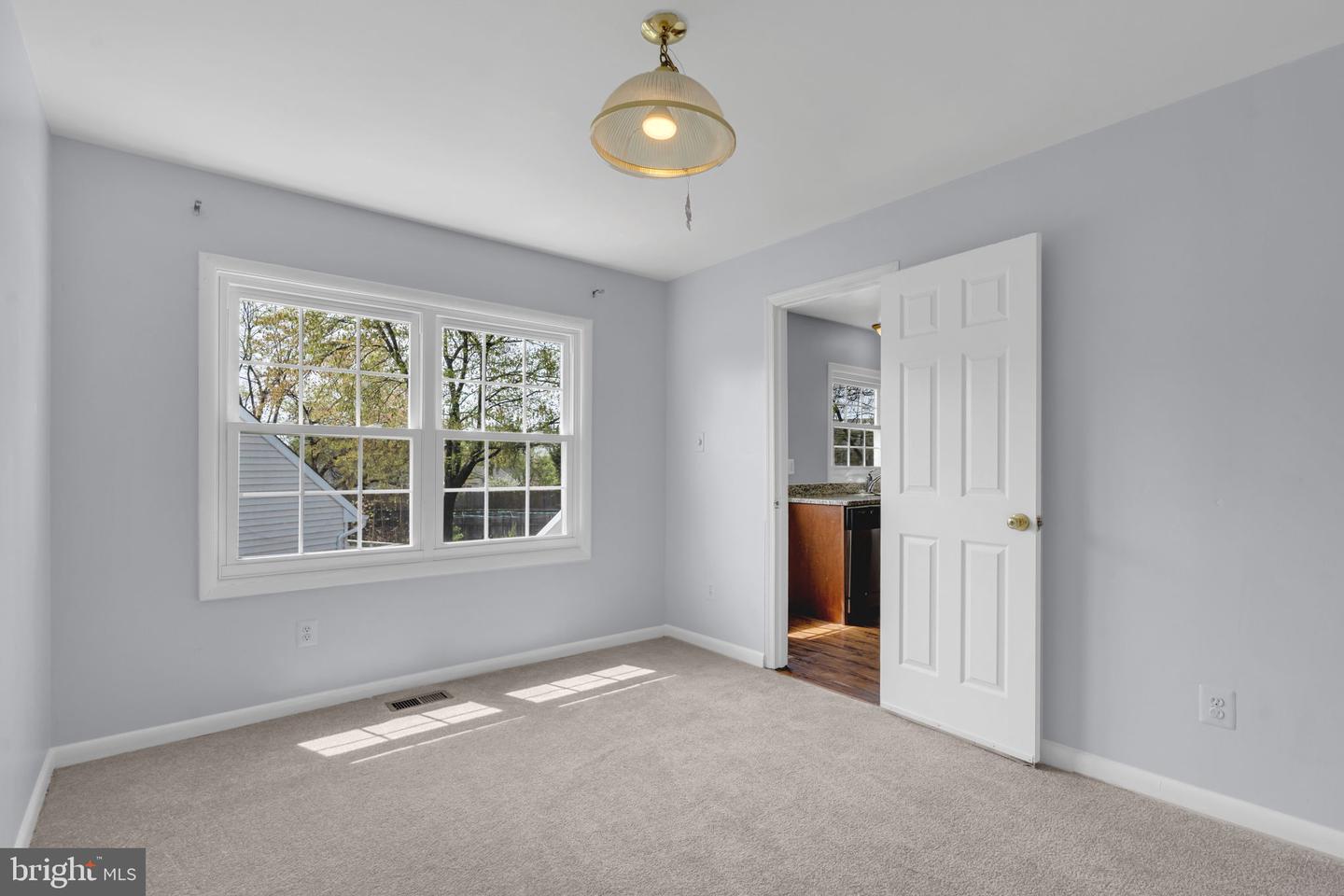 1243 SUMMERFIELD DR, HERNDON, Virginia 20170, 5 Bedrooms Bedrooms, ,3 BathroomsBathrooms,Residential,For sale,1243 SUMMERFIELD DR,VAFX2234512 MLS # VAFX2234512