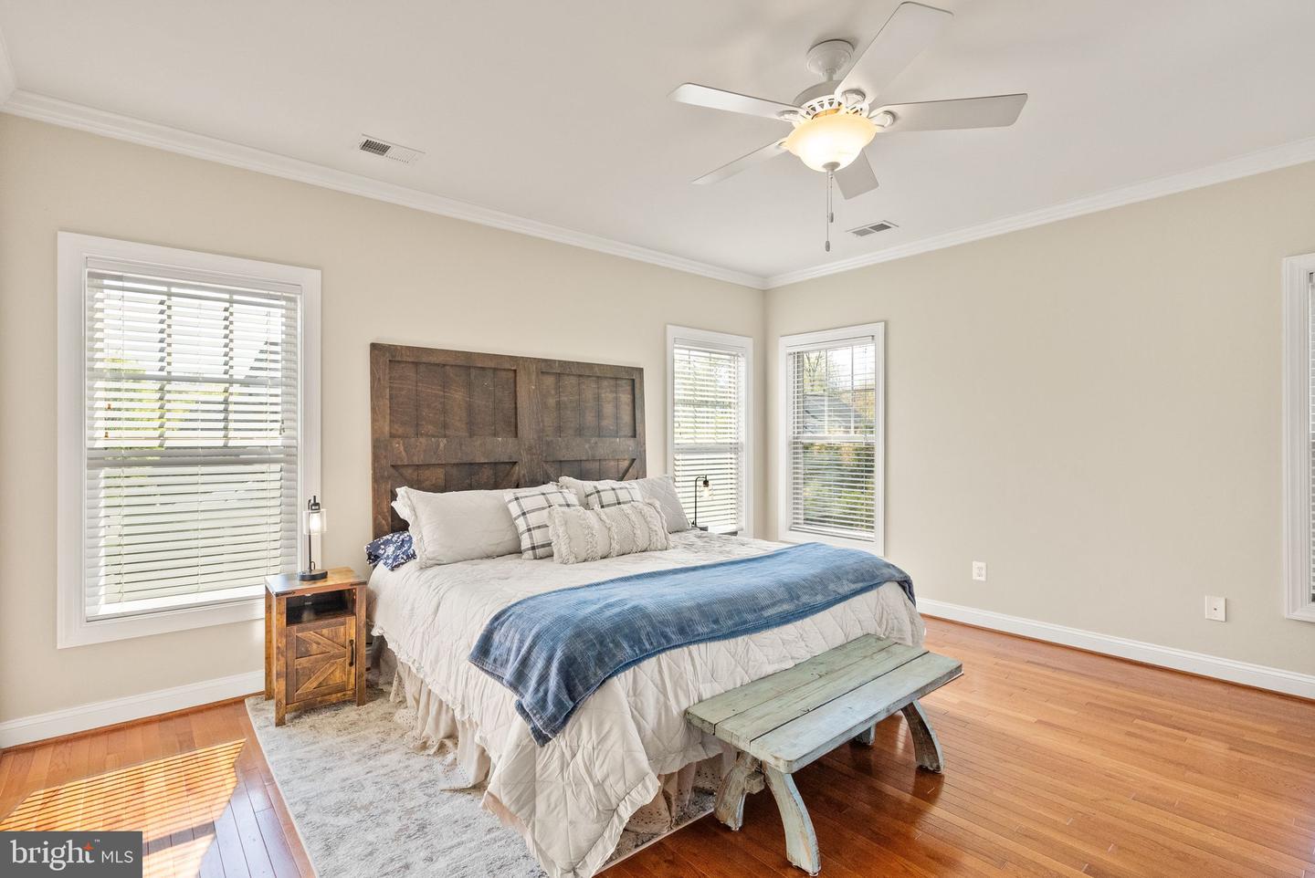 6846 NOYES AVE, HAYMARKET, Virginia 20169, 5 Bedrooms Bedrooms, ,4 BathroomsBathrooms,Residential,For sale,6846 NOYES AVE,VAPW2092184 MLS # VAPW2092184