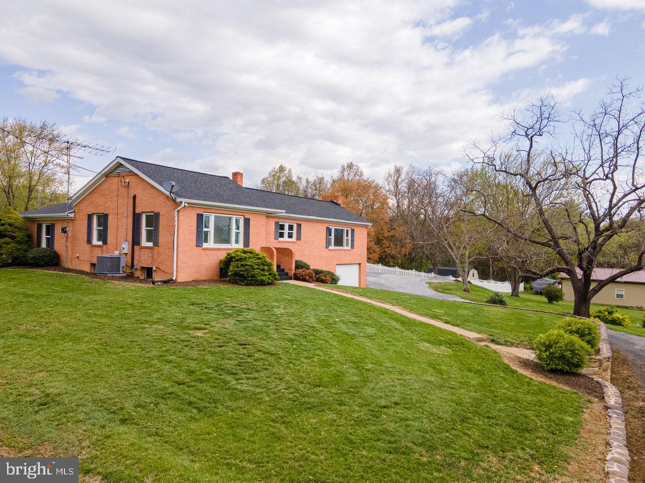 10370 SPOTSWOOD TRAIL, MC GAHEYSVILLE, Virginia 22840, 3 Bedrooms Bedrooms, ,2 BathroomsBathrooms,Residential,For sale,10370 SPOTSWOOD TRAIL,VARO2002202 MLS # VARO2002202
