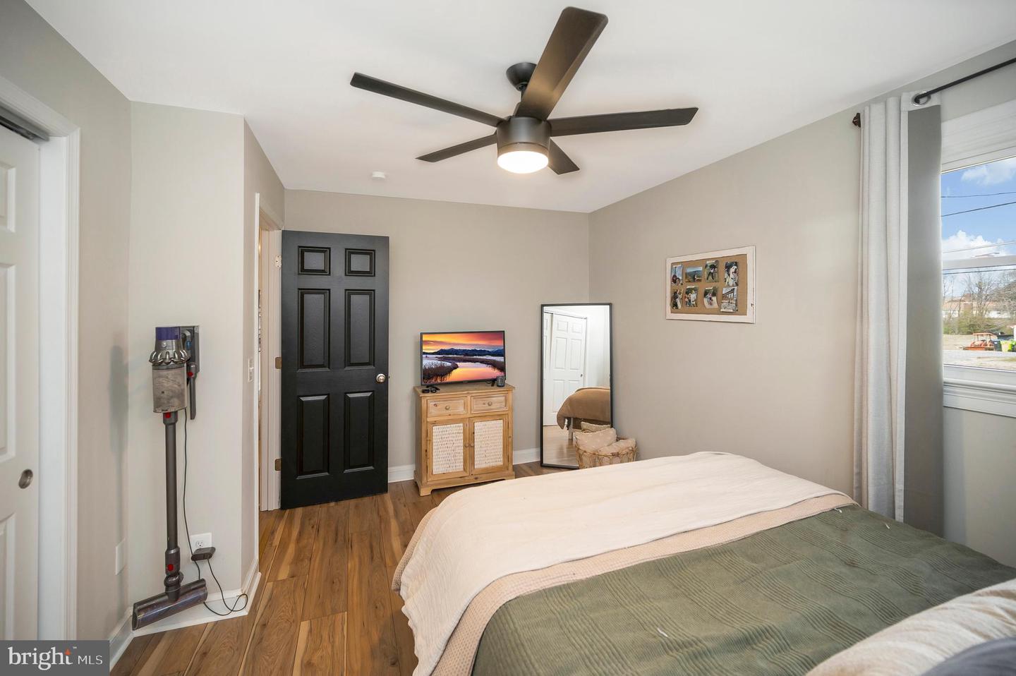 522 WHITE OAK RD, FREDERICKSBURG, Virginia 22405, 3 Bedrooms Bedrooms, ,2 BathroomsBathrooms,Residential,For sale,522 WHITE OAK RD,VAST2037916 MLS # VAST2037916