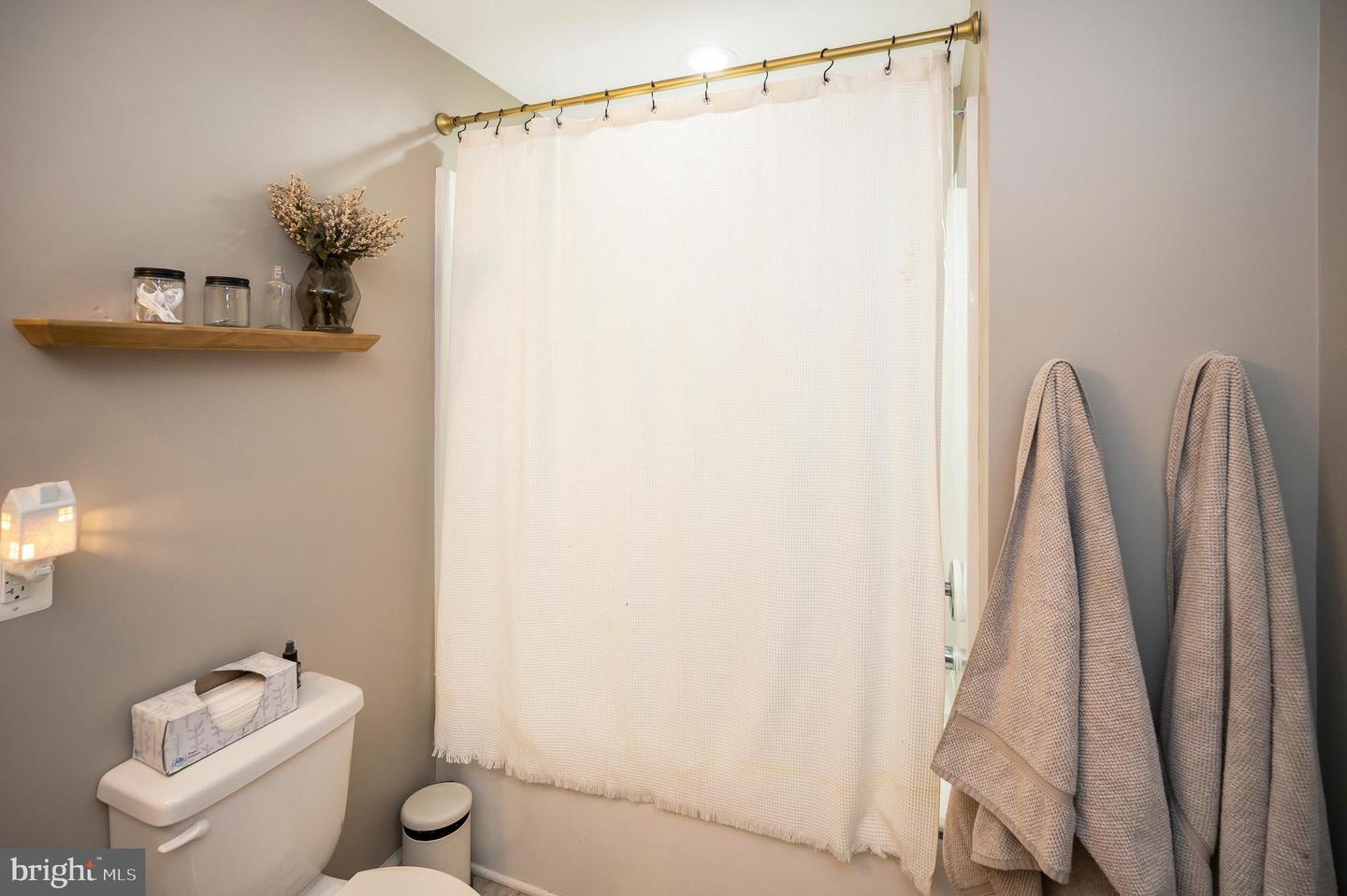 522 WHITE OAK RD, FREDERICKSBURG, Virginia 22405, 3 Bedrooms Bedrooms, ,2 BathroomsBathrooms,Residential,For sale,522 WHITE OAK RD,VAST2037916 MLS # VAST2037916