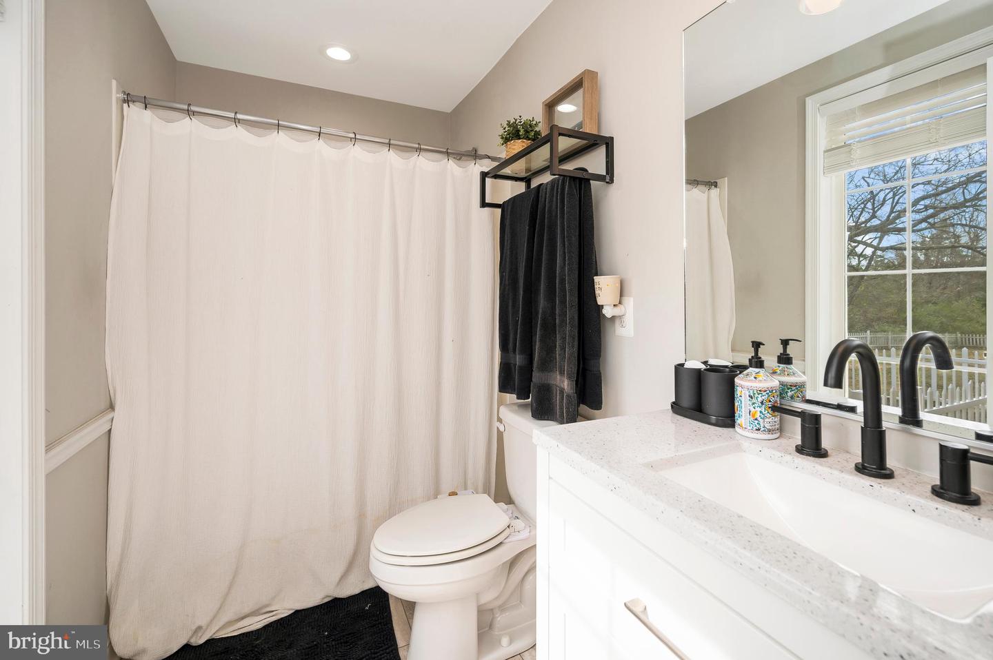 522 WHITE OAK RD, FREDERICKSBURG, Virginia 22405, 3 Bedrooms Bedrooms, ,2 BathroomsBathrooms,Residential,For sale,522 WHITE OAK RD,VAST2037916 MLS # VAST2037916