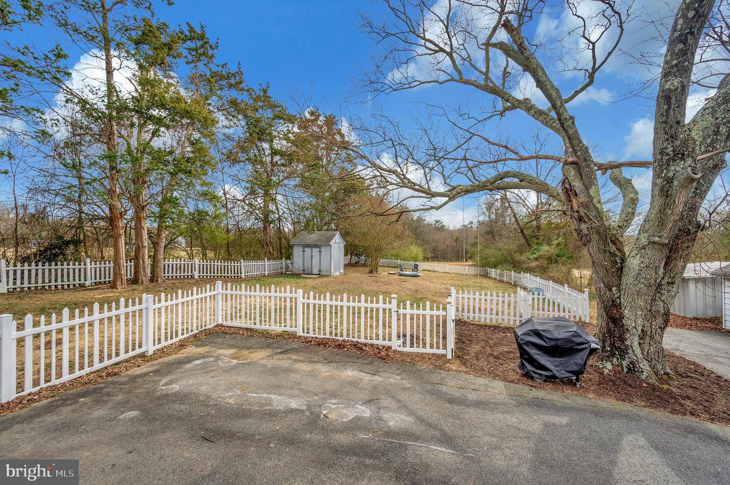 522 WHITE OAK RD, FREDERICKSBURG, Virginia 22405, 3 Bedrooms Bedrooms, ,2 BathroomsBathrooms,Residential,For sale,522 WHITE OAK RD,VAST2037916 MLS # VAST2037916