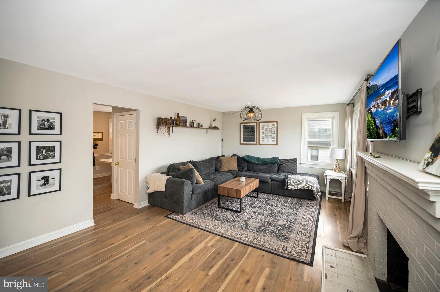 522 WHITE OAK RD, FREDERICKSBURG, Virginia 22405, 3 Bedrooms Bedrooms, ,2 BathroomsBathrooms,Residential,For sale,522 WHITE OAK RD,VAST2037916 MLS # VAST2037916