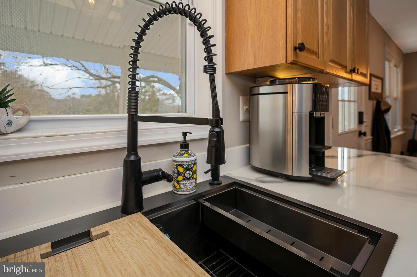 522 WHITE OAK RD, FREDERICKSBURG, Virginia 22405, 3 Bedrooms Bedrooms, ,2 BathroomsBathrooms,Residential,For sale,522 WHITE OAK RD,VAST2037916 MLS # VAST2037916