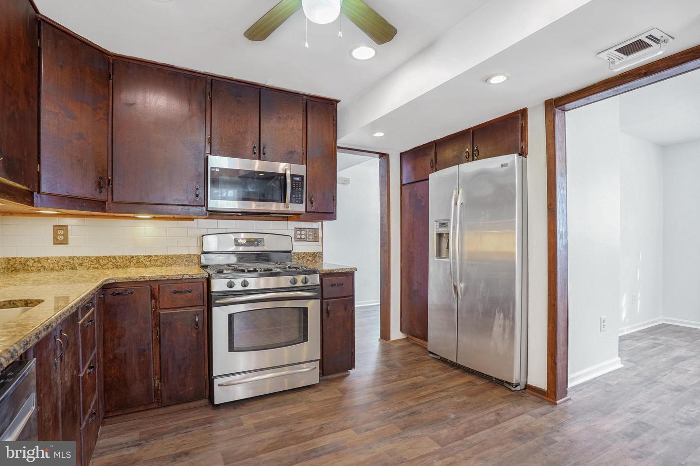 6710 RED JACKET RD, SPRINGFIELD, Virginia 22152, 4 Bedrooms Bedrooms, ,2 BathroomsBathrooms,Residential,For sale,6710 RED JACKET RD,VAFX2234870 MLS # VAFX2234870