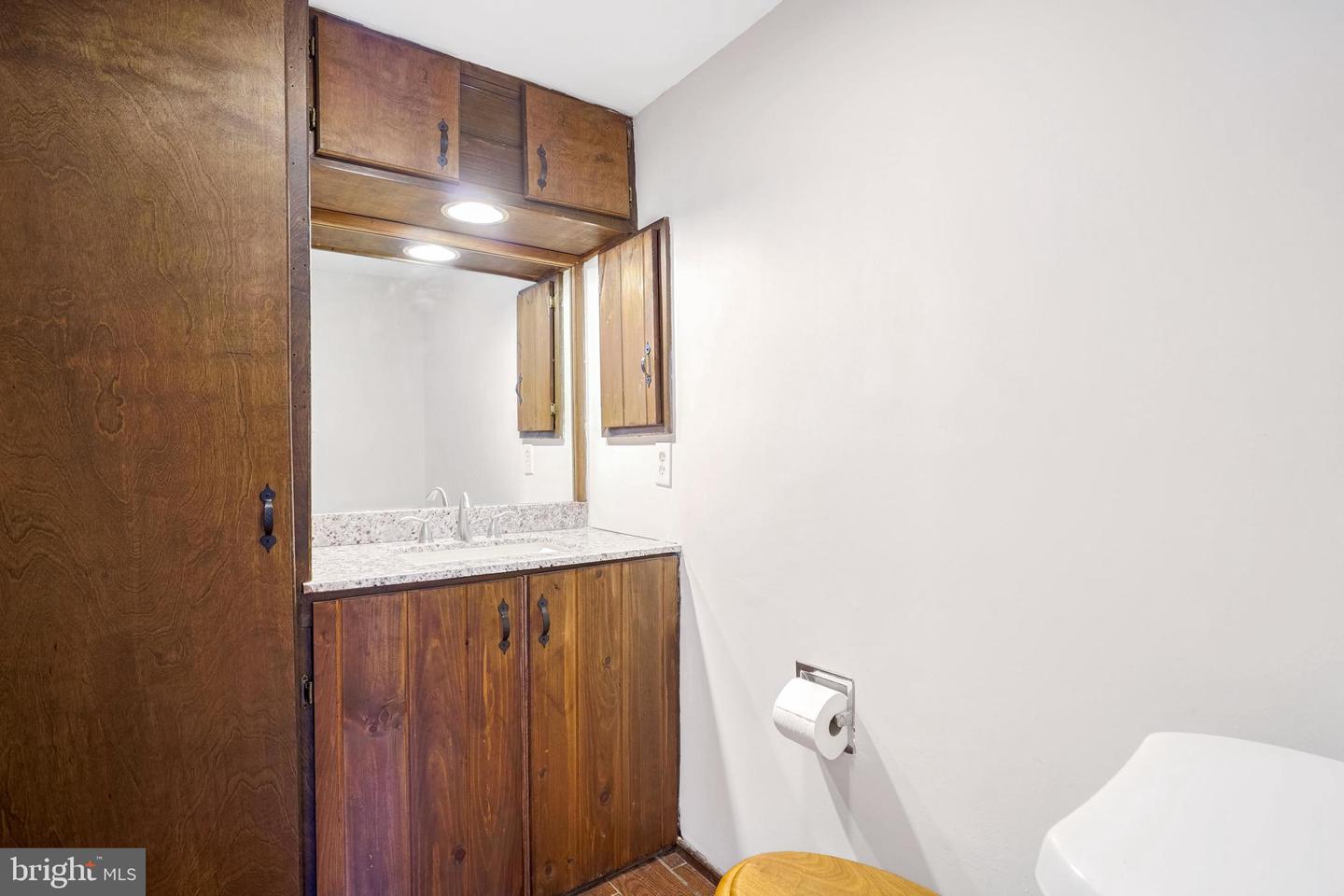 6710 RED JACKET RD, SPRINGFIELD, Virginia 22152, 4 Bedrooms Bedrooms, ,2 BathroomsBathrooms,Residential,For sale,6710 RED JACKET RD,VAFX2234870 MLS # VAFX2234870