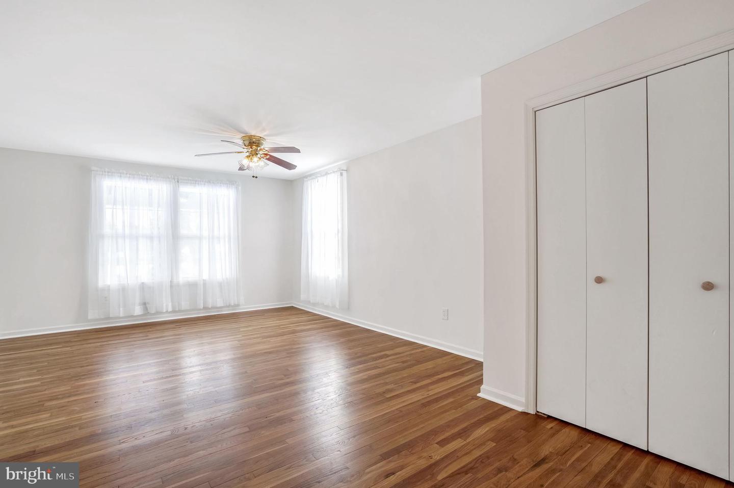 6710 RED JACKET RD, SPRINGFIELD, Virginia 22152, 4 Bedrooms Bedrooms, ,2 BathroomsBathrooms,Residential,For sale,6710 RED JACKET RD,VAFX2234870 MLS # VAFX2234870