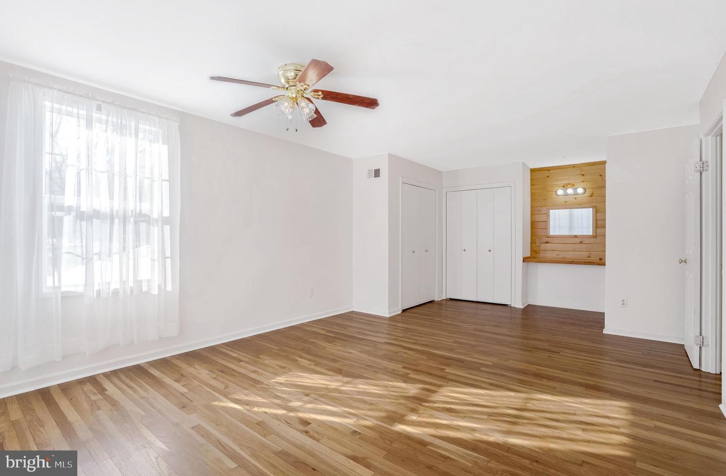 6710 RED JACKET RD, SPRINGFIELD, Virginia 22152, 4 Bedrooms Bedrooms, ,2 BathroomsBathrooms,Residential,For sale,6710 RED JACKET RD,VAFX2234870 MLS # VAFX2234870