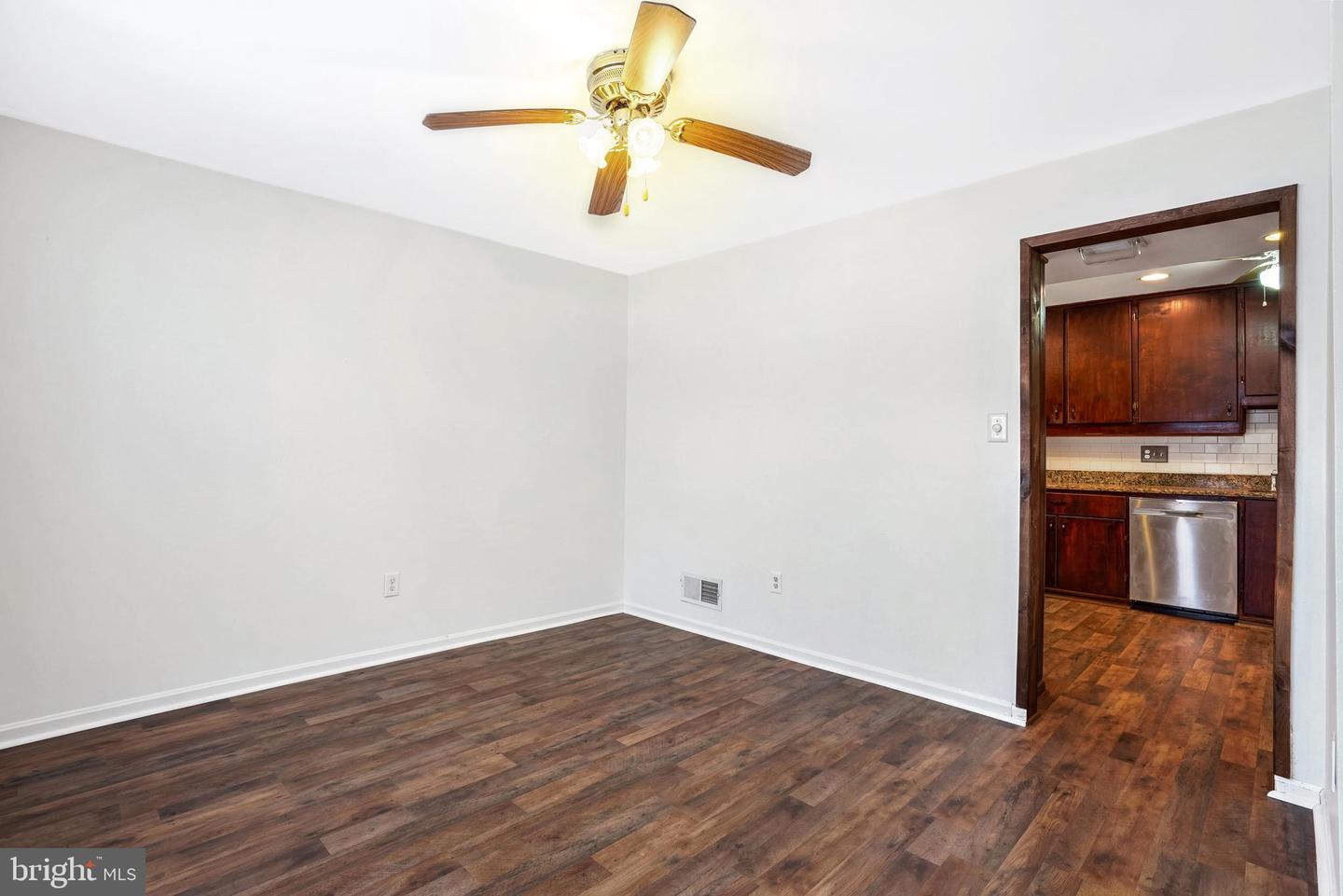 6710 RED JACKET RD, SPRINGFIELD, Virginia 22152, 4 Bedrooms Bedrooms, ,2 BathroomsBathrooms,Residential,For sale,6710 RED JACKET RD,VAFX2234870 MLS # VAFX2234870