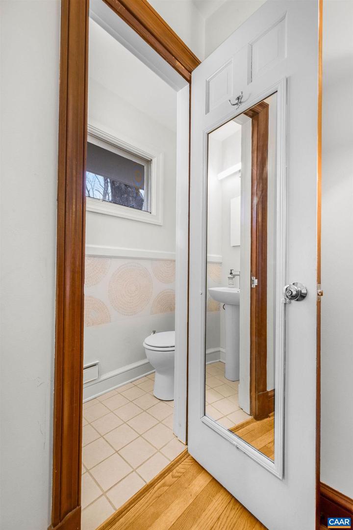 2621 JEFFERSON PARK CIR, CHARLOTTESVILLE, Virginia 22903, 5 Bedrooms Bedrooms, ,2 BathroomsBathrooms,Residential,For sale,2621 JEFFERSON PARK CIR,663320 MLS # 663320