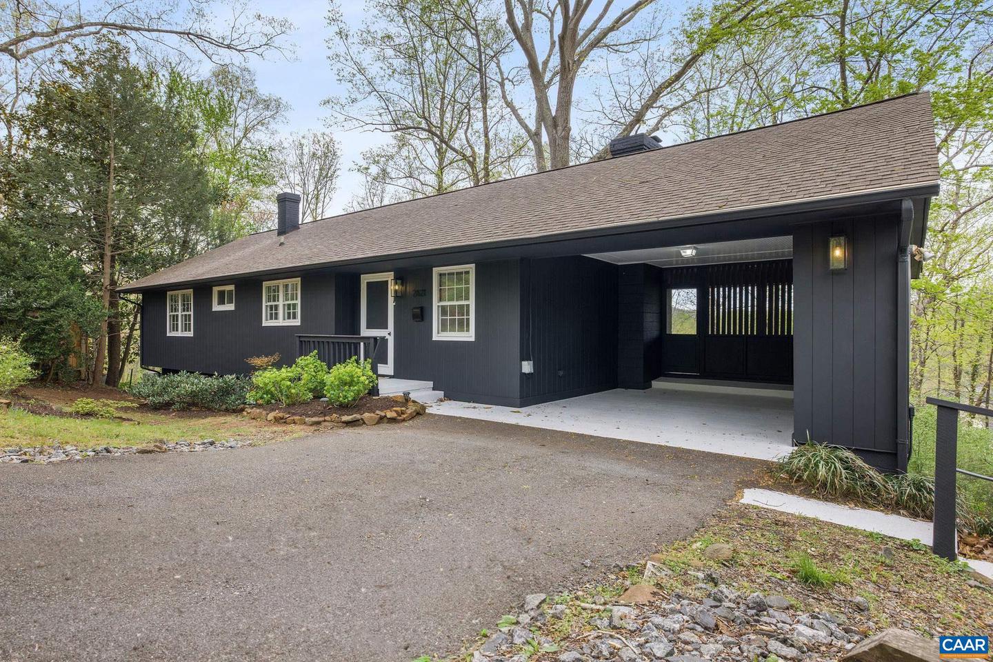 2621 JEFFERSON PARK CIR, CHARLOTTESVILLE, Virginia 22903, 5 Bedrooms Bedrooms, ,2 BathroomsBathrooms,Residential,For sale,2621 JEFFERSON PARK CIR,663320 MLS # 663320