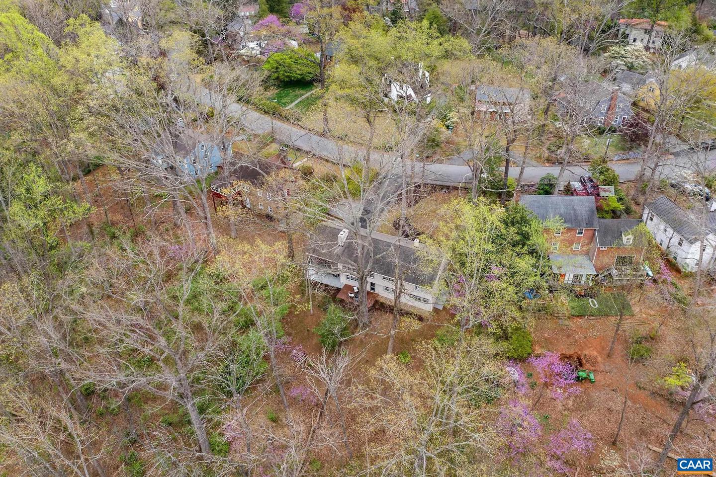 2621 JEFFERSON PARK CIR, CHARLOTTESVILLE, Virginia 22903, 5 Bedrooms Bedrooms, ,2 BathroomsBathrooms,Residential,For sale,2621 JEFFERSON PARK CIR,663320 MLS # 663320