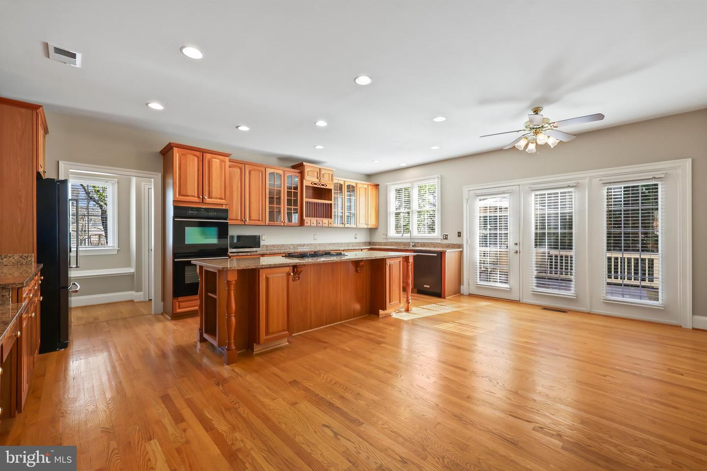 8849 BROWN THRASHER CT, GAINESVILLE, Virginia 20155, 4 Bedrooms Bedrooms, ,4 BathroomsBathrooms,Residential,For sale,8849 BROWN THRASHER CT,VAPW2092246 MLS # VAPW2092246