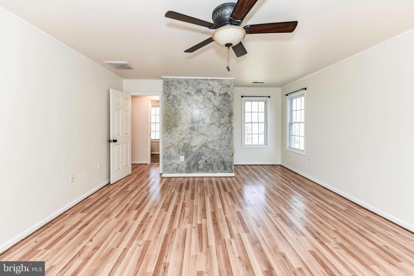 8370 STONEWALL JACKSON HWY, FRONT ROYAL, Virginia 22630, 4 Bedrooms Bedrooms, ,3 BathroomsBathrooms,Residential,For sale,8370 STONEWALL JACKSON HWY,VAWR2010922 MLS # VAWR2010922