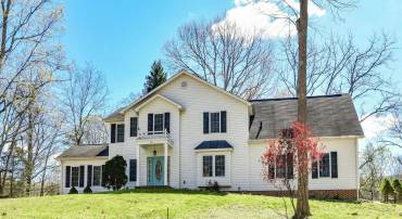 8370 STONEWALL JACKSON HWY, FRONT ROYAL, Virginia 22630, 4 Bedrooms Bedrooms, ,3 BathroomsBathrooms,Residential,For sale,8370 STONEWALL JACKSON HWY,VAWR2010922 MLS # VAWR2010922