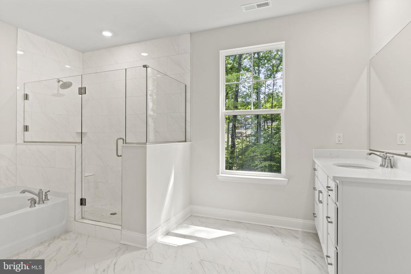 5316 ARBOR PL, WILLIAMSBURG, Virginia 23188, 3 Bedrooms Bedrooms, ,3 BathroomsBathrooms,Residential,For sale,5316 ARBOR PL,VAJC2000428 MLS # VAJC2000428