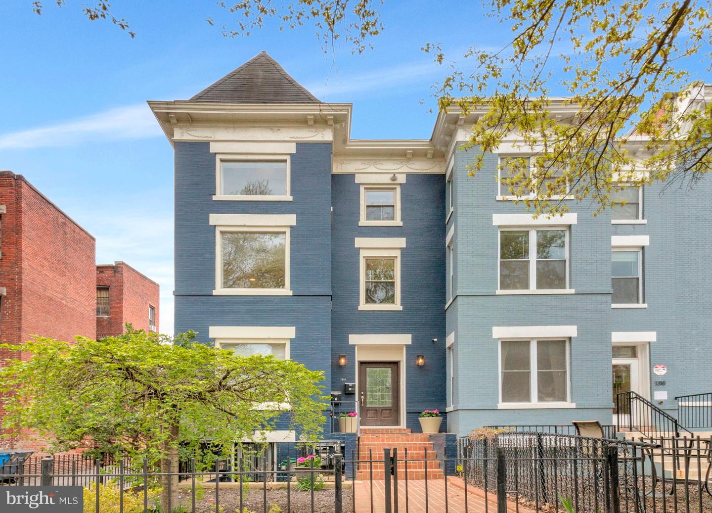 WASHINGTON, District Of Columbia 20009, 2 Bedrooms Bedrooms, ,2 BathroomsBathrooms,Residential,For sale,DCDC2169718 MLS # DCDC2169718