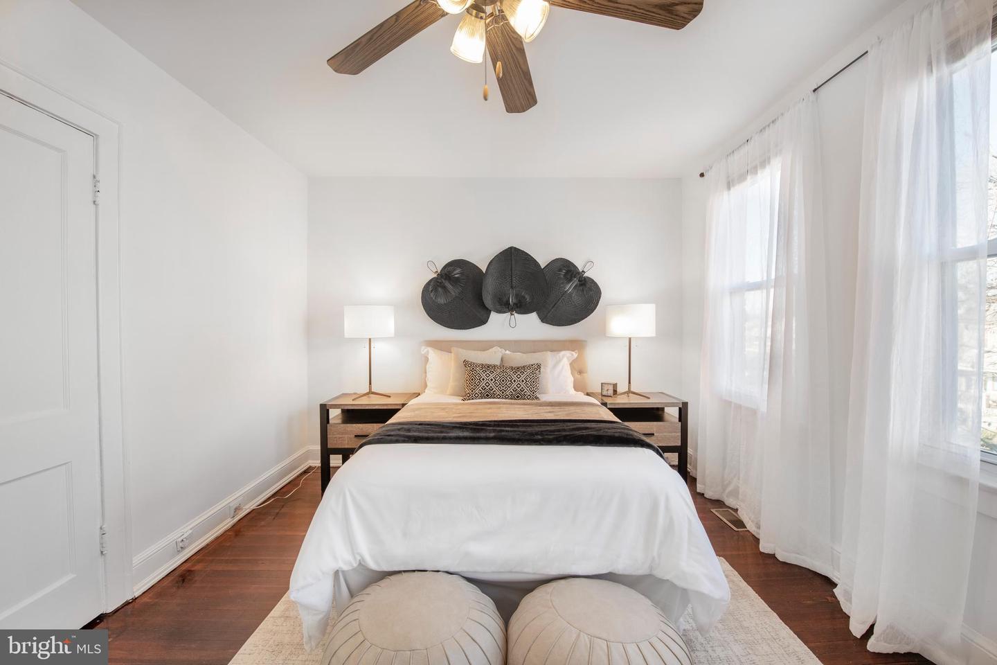 535 24TH ST NE, WASHINGTON, District Of Columbia 20002, 2 Bedrooms Bedrooms, 9 Rooms Rooms,2 BathroomsBathrooms,Residential,For sale,535 24TH ST NE,DCDC2185468 MLS # DCDC2185468
